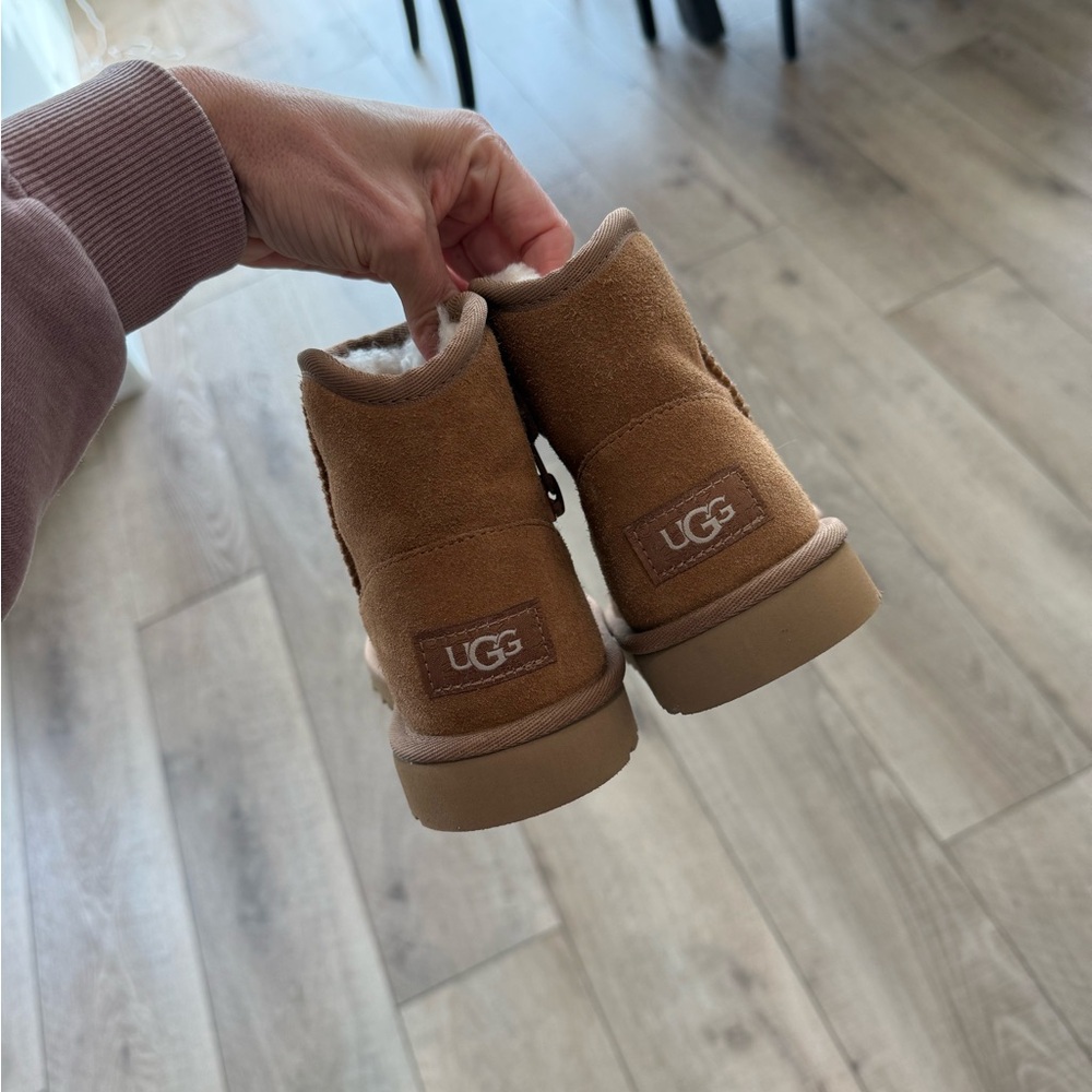 UGG Kids Adri Classic Mini Boot
